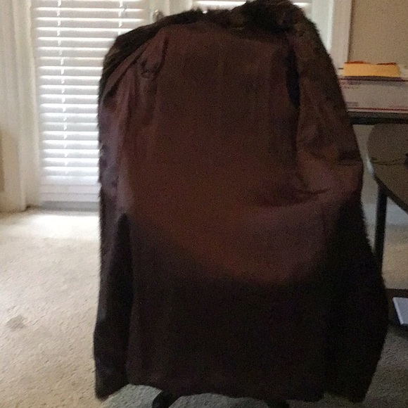 Fur coat - Picture 3 of 10